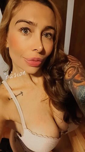 Camila 096656157